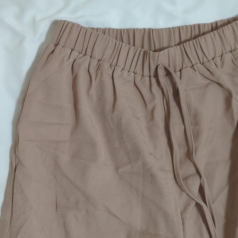 NWT Cupshe Elastic Waist Wide Leg Cargo Pants, Color Tan Size S - Picture 7 of 16